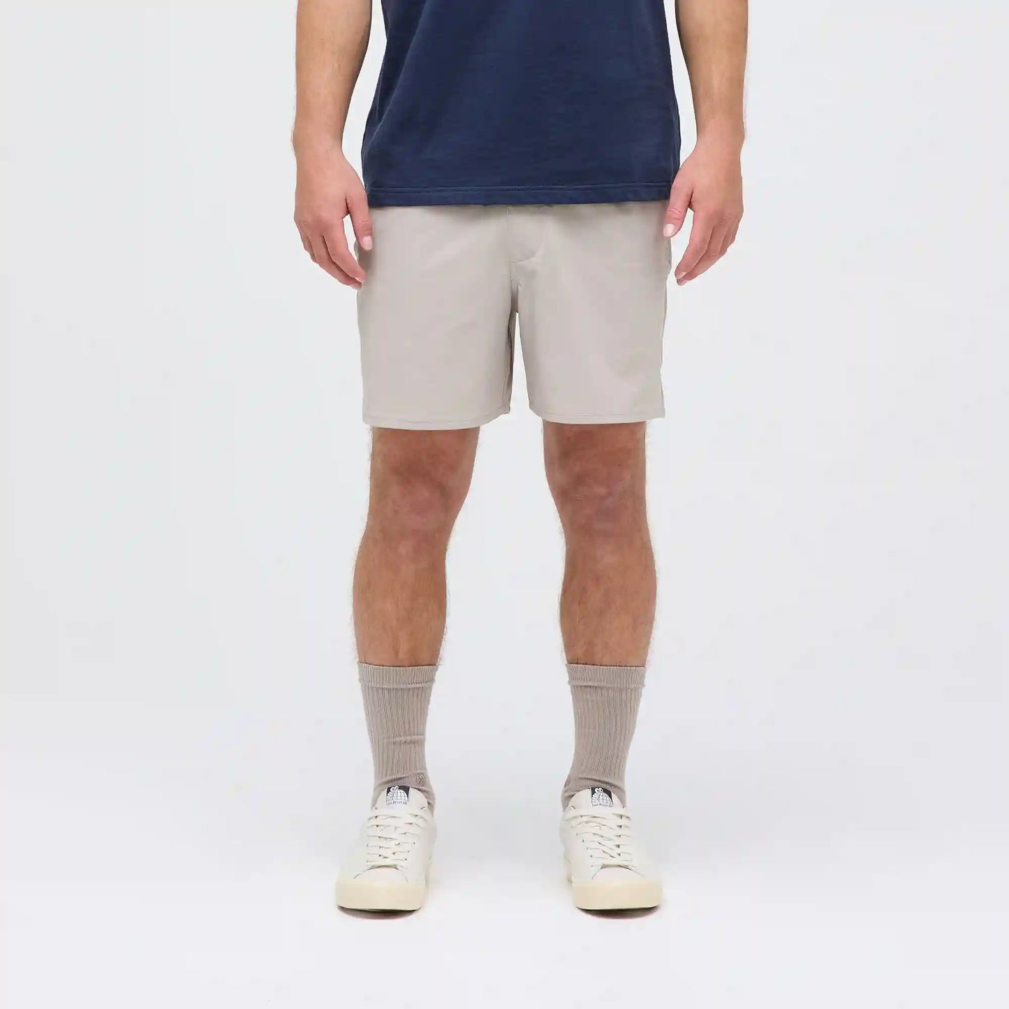 COMPLEX HYBRID SHORT 5 IN