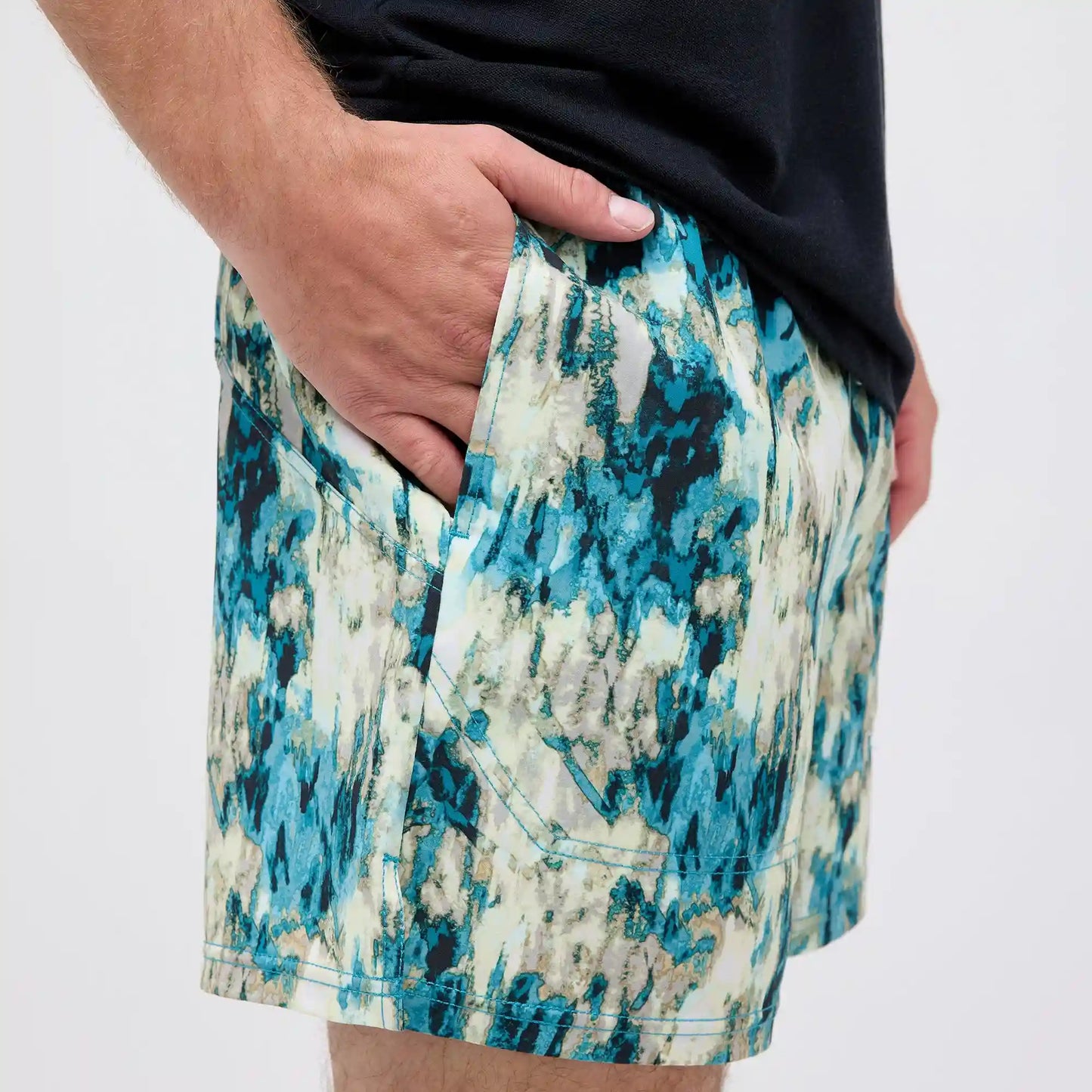 STRIKE SHORT